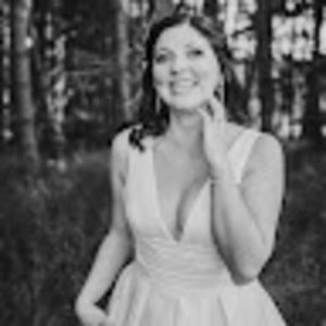 Meet your Posher, Cecelia